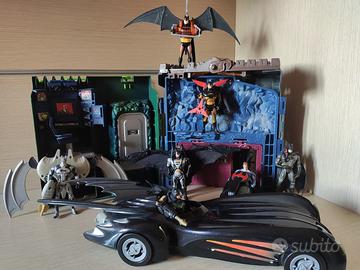 Lotto playset Kenner Batcave + batmobile  + batman