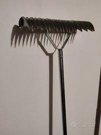 Rastrello sarchiatore