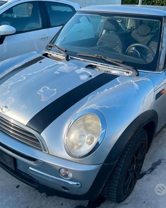 Ricambi usati per Mini Cooper 1.6 16V b 02 W10B16A