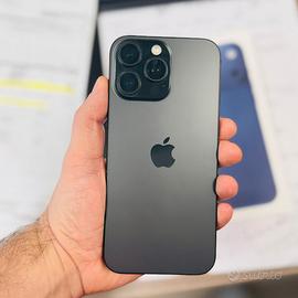 iPhone 16 Pro Max 512GB colore nero pari al nuovo