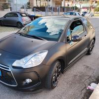 DS3  1.6 THP 155 Just Black 