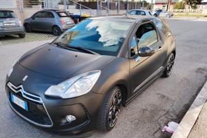 DS3  1.6 THP 155 Just Black 