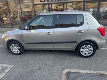 macchina  skoda
