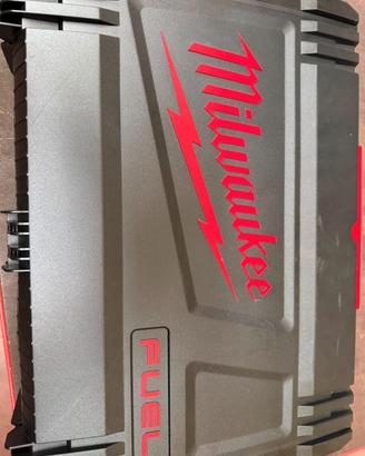 Milwaukee M18 FUEL – Trapano Avvitatore + batterie