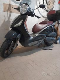 scooter Beverly 350 touring