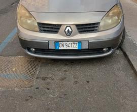 RENAULT Scénic 2ª serie - 2004