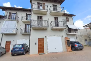 Villetta a schiera con garage doppio