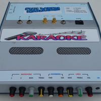 Apparecchio per karaoke