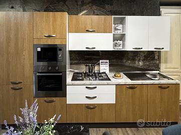 Cucina 330cm con 5 elettrodomestici