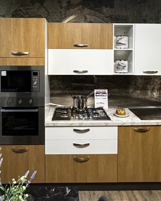Cucina 330cm con 5 elettrodomestici