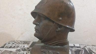 Profilo Benito Mussolini