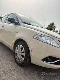 Lancia  Ypsilon