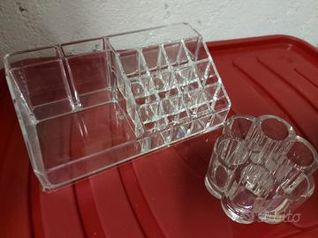 Portatrucchi in plexiglass