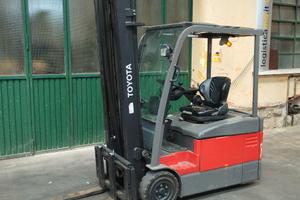 Muletto elettrico toyota 15 q.li