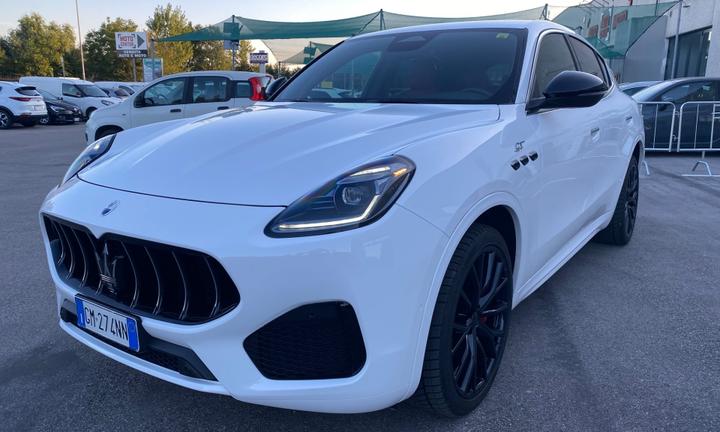 Maserati Grecale MHEV 300 CV AWD GT