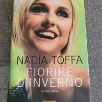 Libro autografato con dedica Nadia Toffa  Le Iene