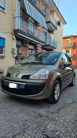 Renault Modus 1.2 a Benzina con AUSILIO X DISABILI