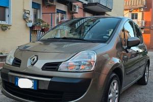 Renault Modus 1.2 a Benzina con AUSILIO X DISABILI