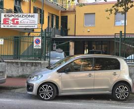 VOLKSWAGEN up! 1.0 5p. Rline up!