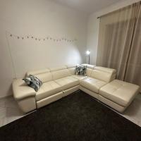 Divano angolare Mondo Convenienza in ecopelle – sc