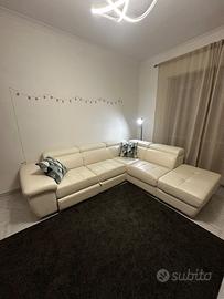 Divano angolare Mondo Convenienza in ecopelle – sc