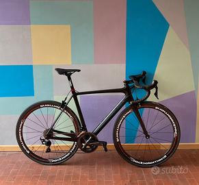 Telaio nero opaco in carbonio , taglia M