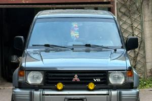 MITSUBISHI PAJERO 3000 V6