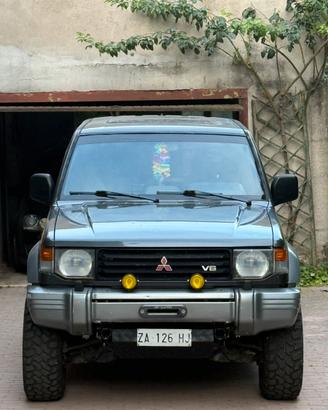 MITSUBISHI PAJERO 3000 V6