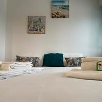 Zefiro vicino al mare lontano dalla confusione