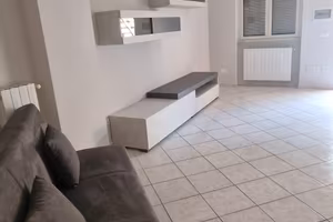 stile villetta con garage arredato  a 65.000 euro