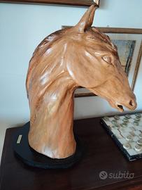 scultura dina isacchi testa cavallo