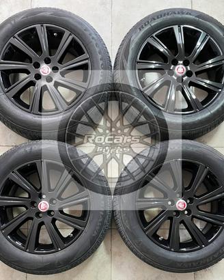 Cerchi 18 neri e pneumatici Jaguar E-Pace Evoque