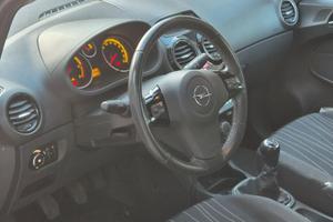 Opel corsa 4 serie