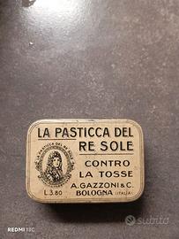 Scatola latta antica