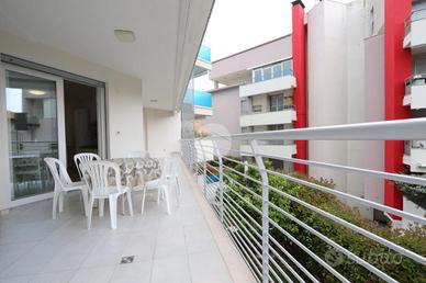 3 LOCALI A TORTORETO