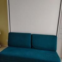 Letto matrimoniale a scomparsa con divano
