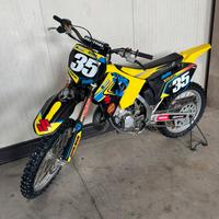 Suzuki rm 125