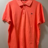 Polo con dettaglio nel colletto