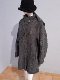 Pellliccia astrakan grigio