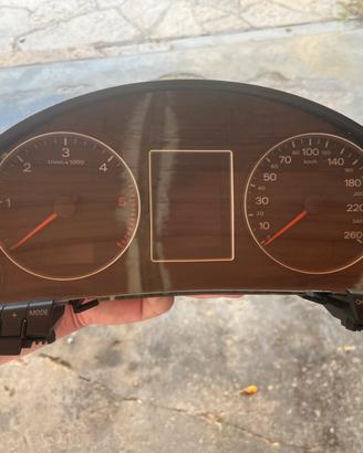 Quadro strumenti Audi A4