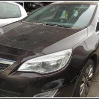 Ricambi Usati OPEL Astra J SW 2012