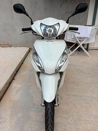 Honda vision 50cc.