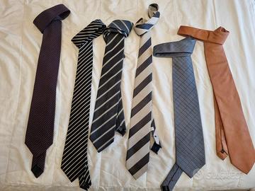 Cravatte tutte in pura seta 100 %