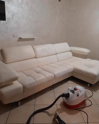 Divano angolare in pelle bianca con penisola