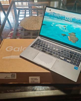 Samsung Galaxy Book4 i3 256GB 8Gb con Scatola e GC