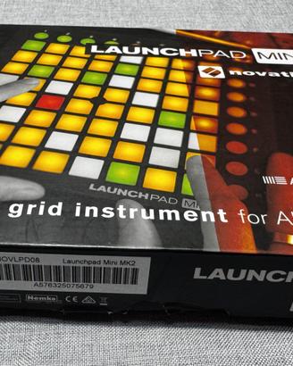 "NOVATION Launchpad Mini MK3 "