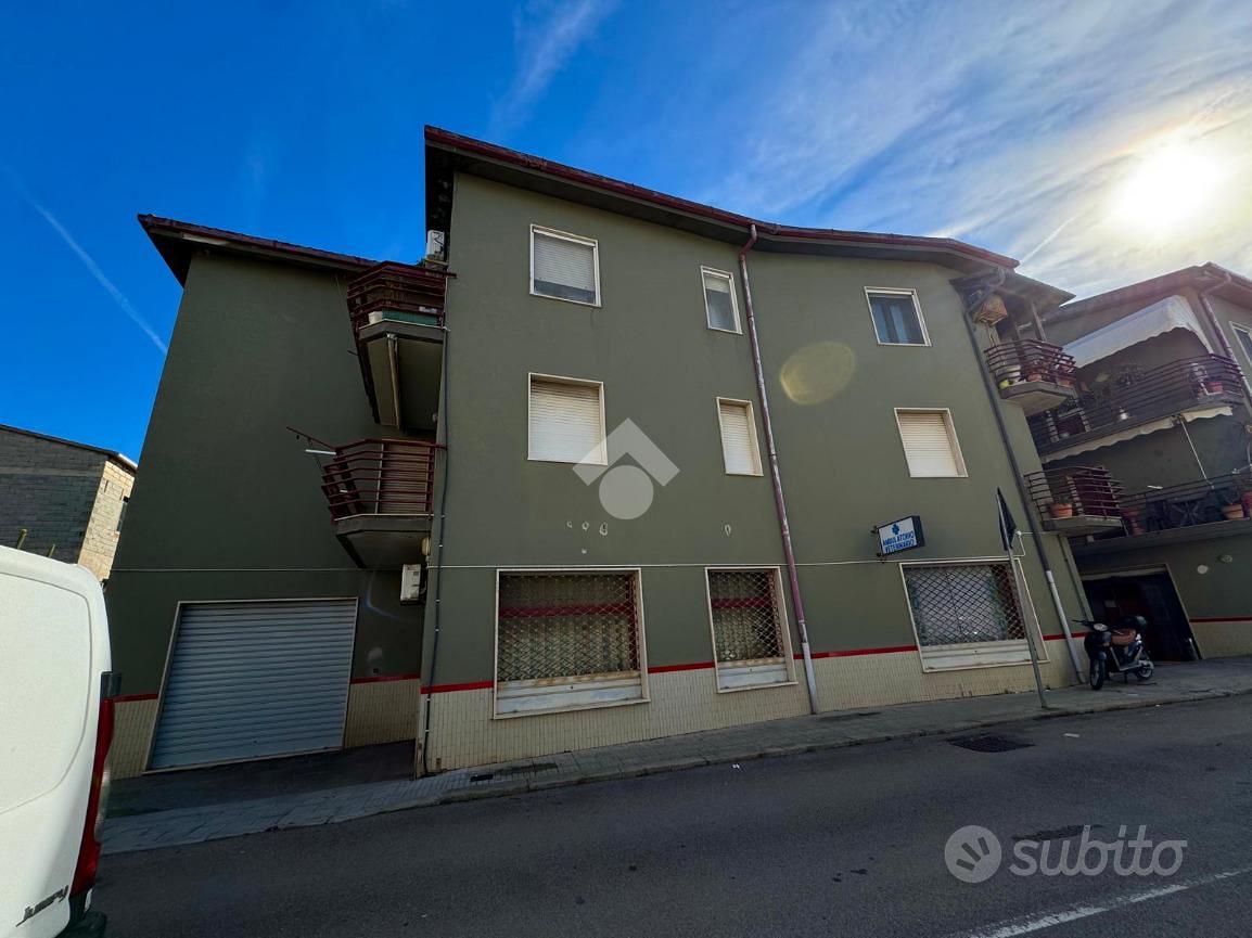 3 LOCALI A SASSARI - Vista 2