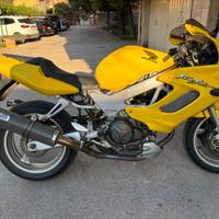 Honda Vtr 1000 firestorm