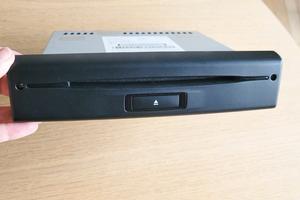 Lettore CD PEUGEOT 2008 98245869ZD 2016 2017 CLA