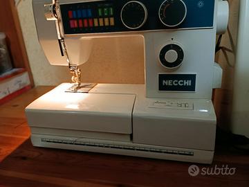 macchina per cucire Necchi professionale